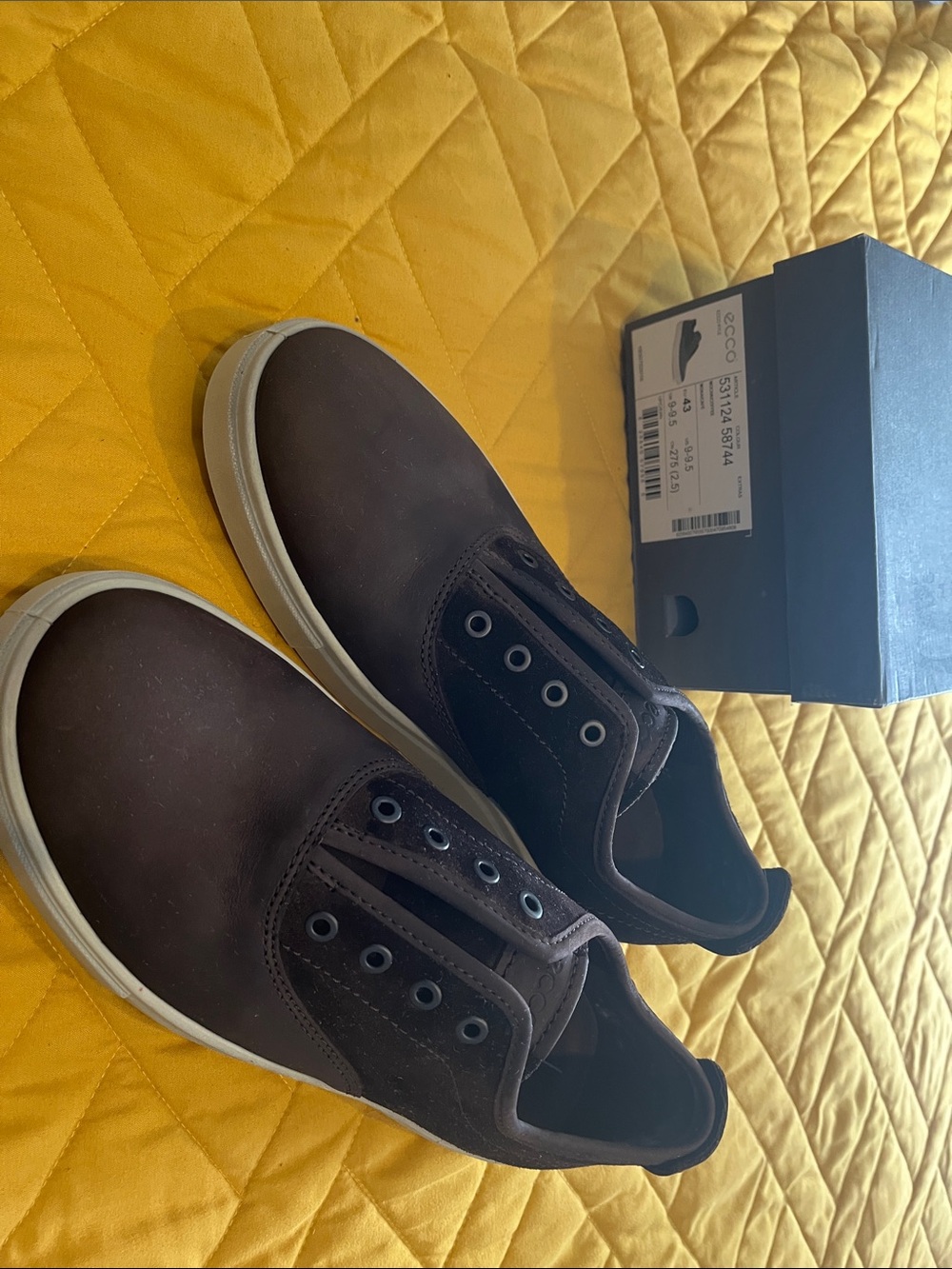 Ecco Dark Brown Slip-On Loafers with White Soles Size 43/9-9.5
